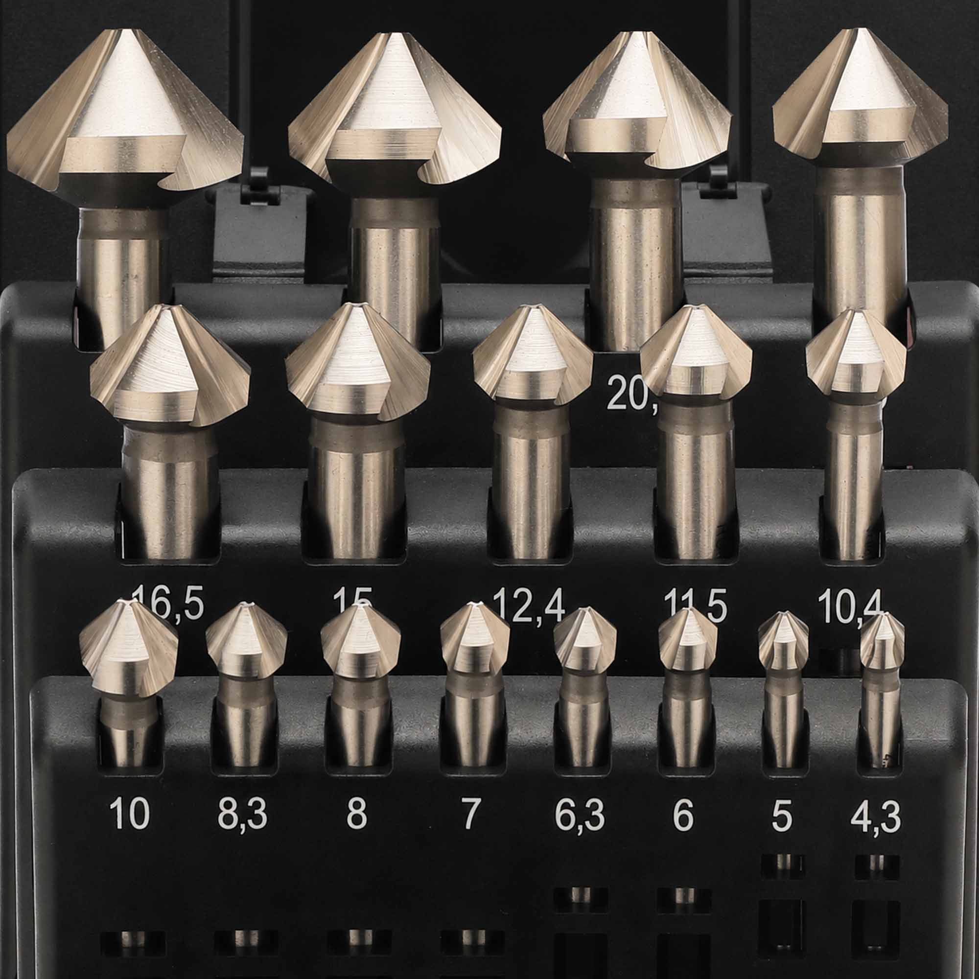 Набор зенковок по металлу MASTER-TOOL 90° 4,3-25мм HSS-G 3z 17шт 102155PRO
